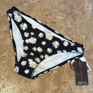 NWT~NO BOUNDARIES Black Daisy Print Bikini Bottom Size Small